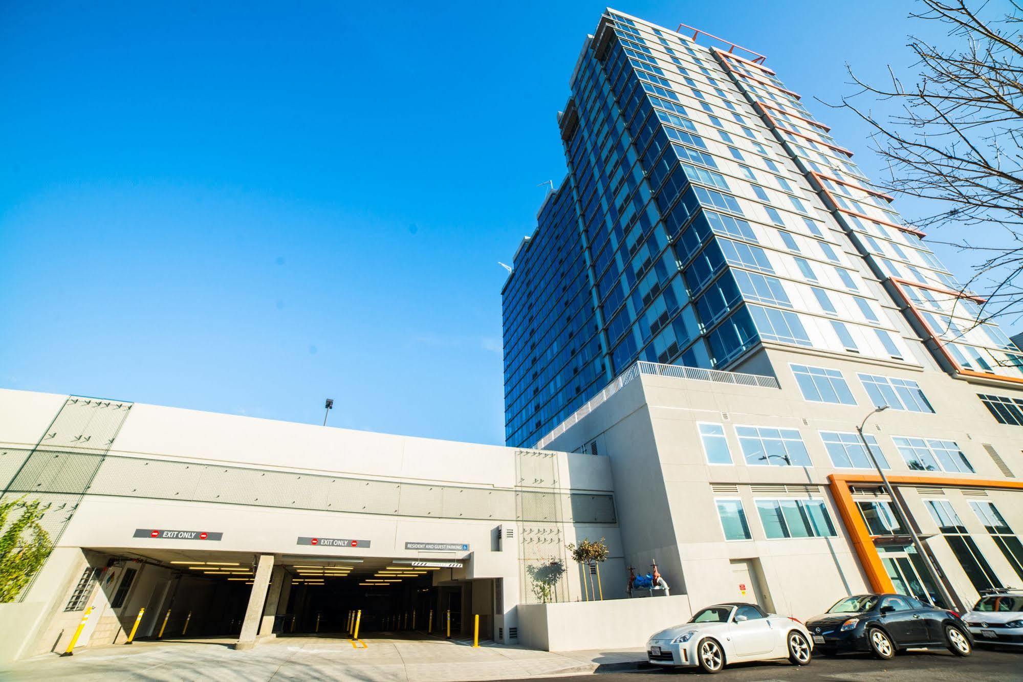 Hollywood Panorama Suites Los Angeles Exterior photo